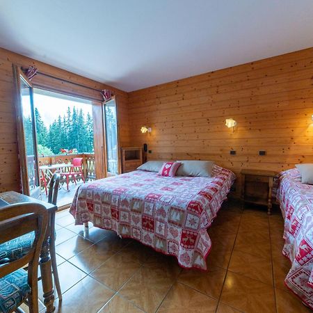 Hotel La Vieille Ferme Manigod Exterior foto