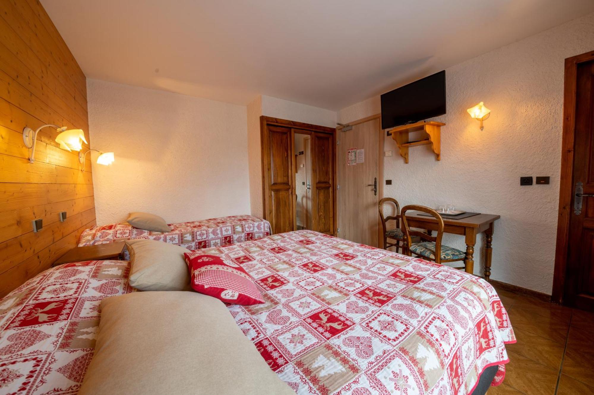 Hotel La Vieille Ferme Manigod Exterior foto